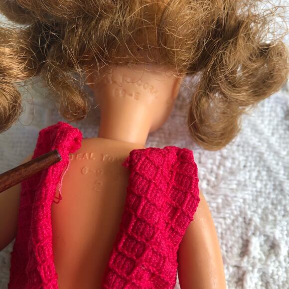 VTG 1960s Ideal “Pepper” Tammy-Family Doll 9″ orig. dress handmade floral skirt - Picture 6 of 12